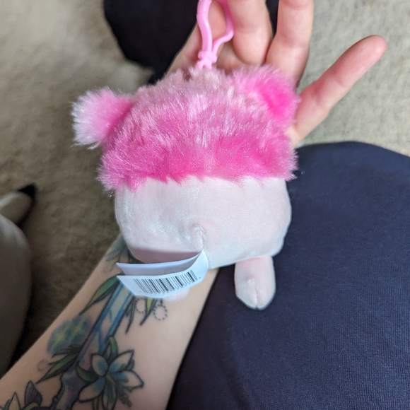BNWT Capparine Clip Squishmallow - Picture 2 of 3